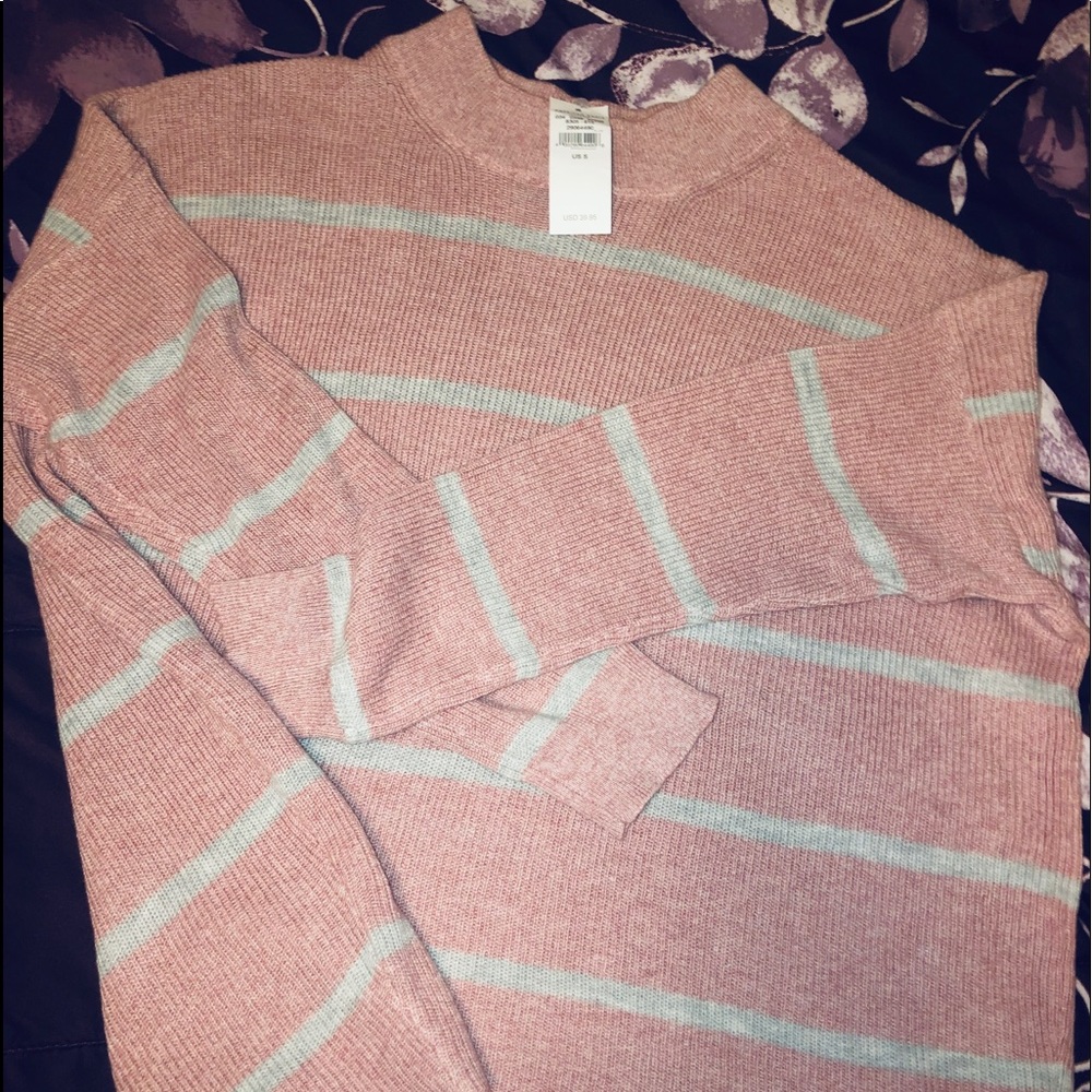 American eagle sweater
